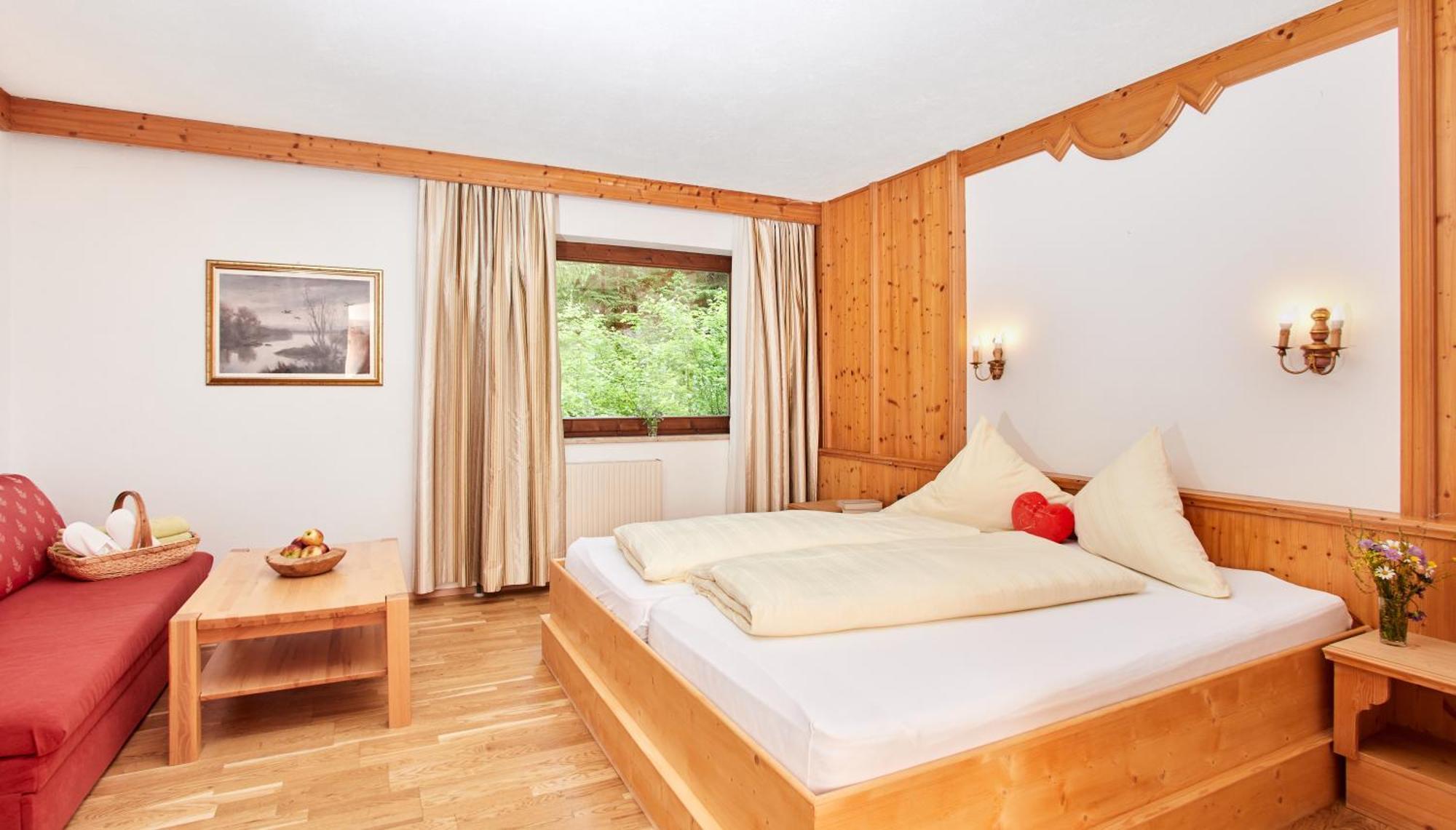 Hotel Hubertushof - Ihr Hotel Mit Herz Leutasch Chambre photo